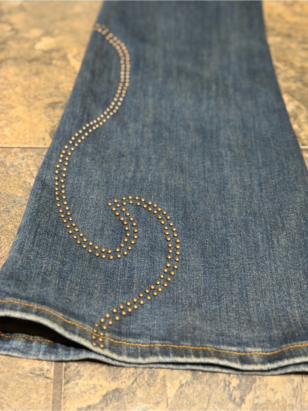 Judy Blue Indigo Flare Jeans with Decorative Stitching 0013 - Picture 5 of 14
